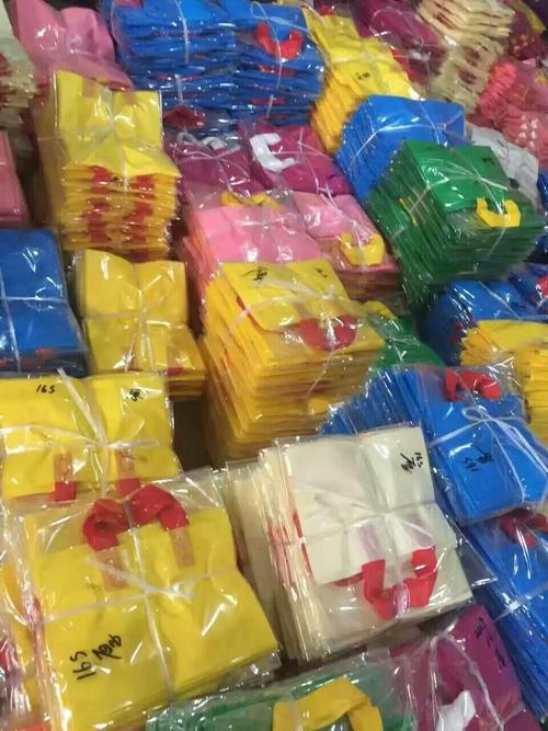 户外用品 写美篇地址:西安市康复路北口,天兴国际童装城楼下